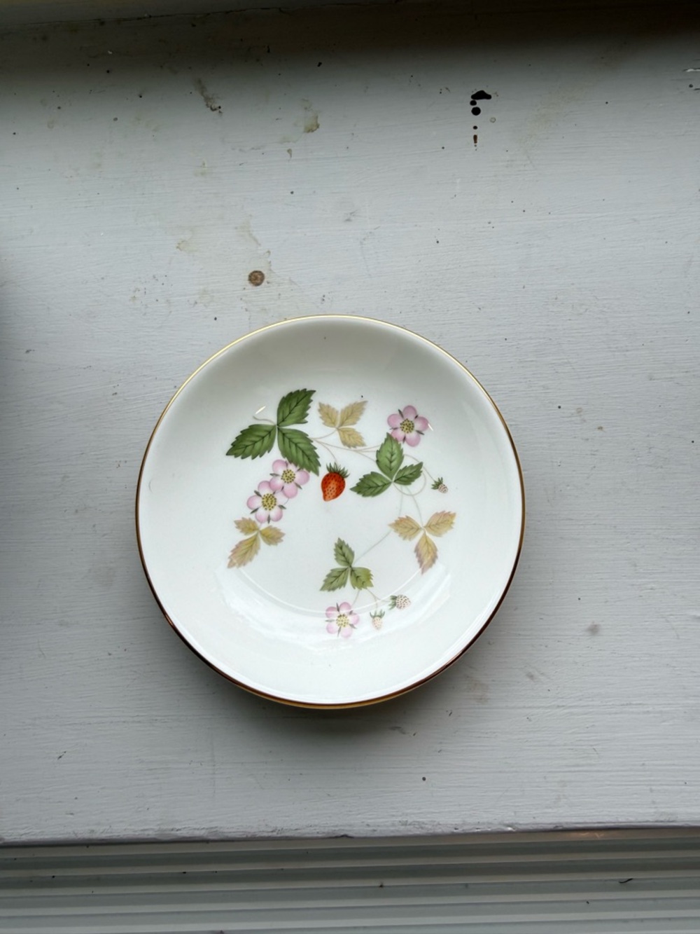 Wedgwood trinket Plate with Strawberry Blossoms